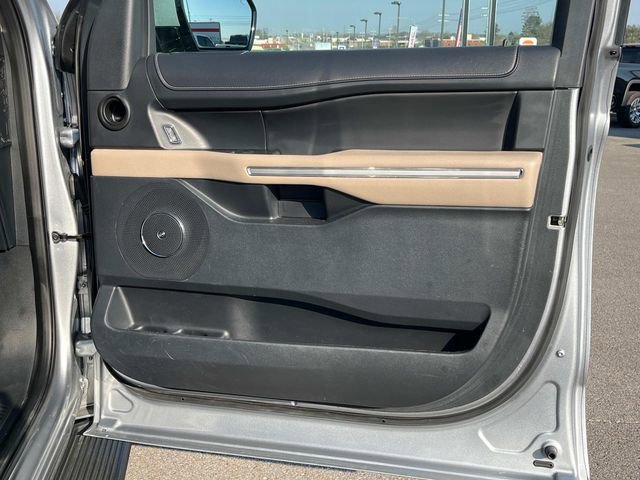 Used 2024 Ford Expedition Max Limited image 28