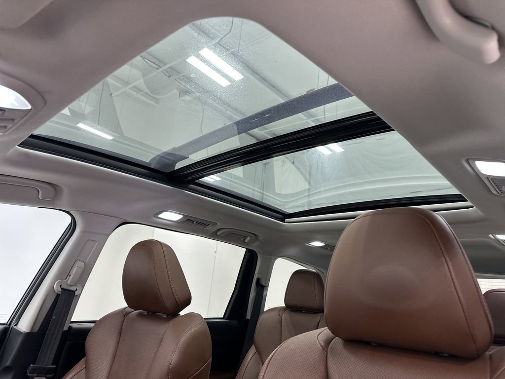 Used 2021 Subaru Ascent Touring w/ Popular Package #2A image 8