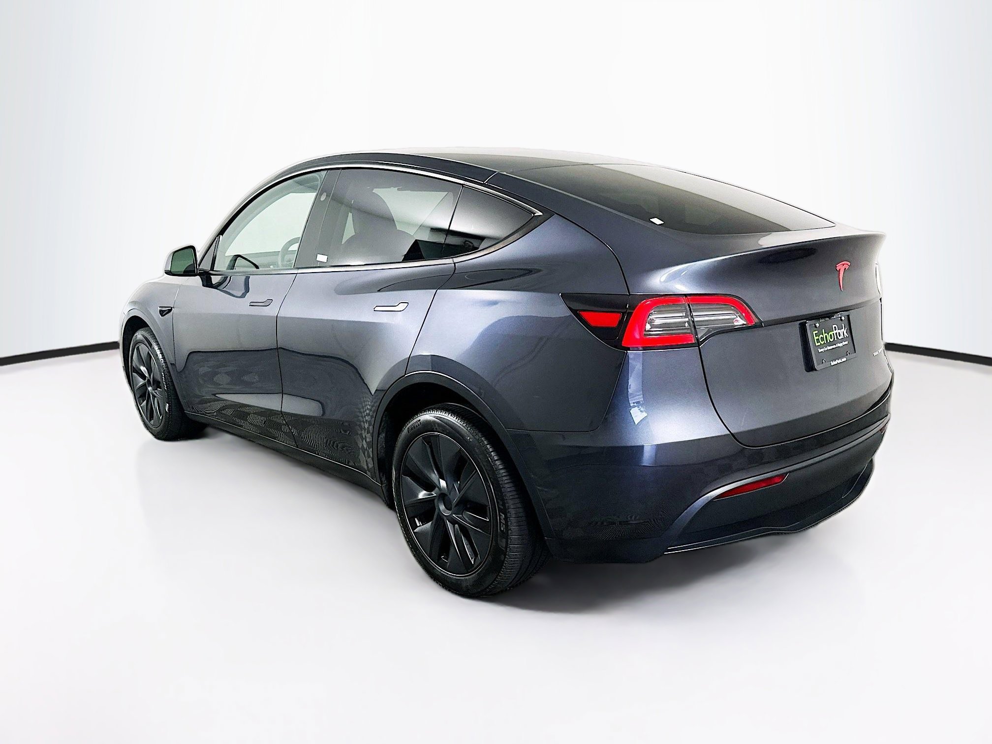 Used 2025 Tesla Model Y Long Range AWD/4WD image 5