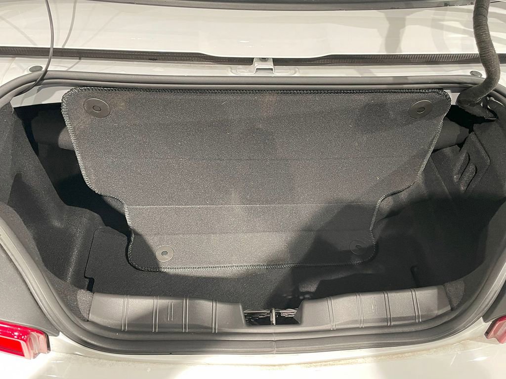 Used 2018 Chevrolet Camaro SS RWD image 41