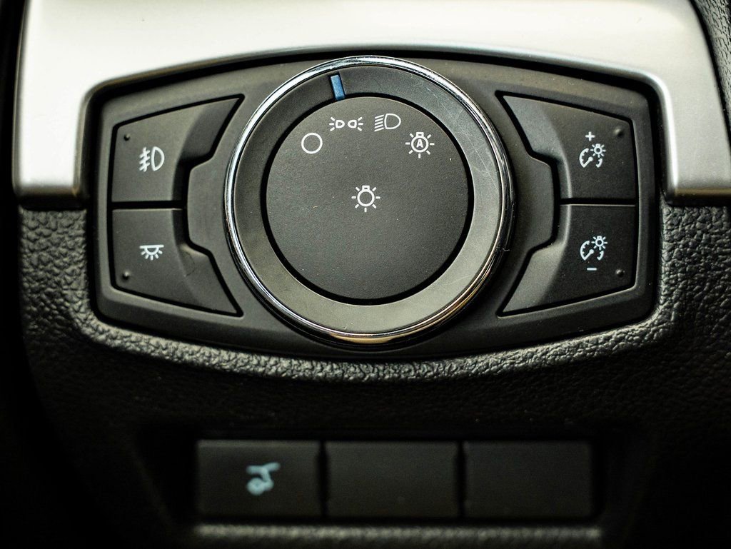 Used 2017 Ford Explorer XLT w/ Equipment Group 202A image 26