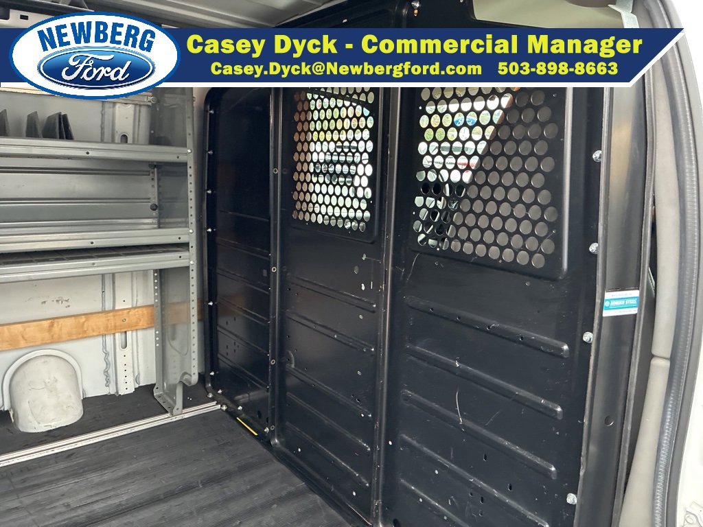 Used 2018 Chevrolet Express 2500 w/ Driver Convenience Package image 16