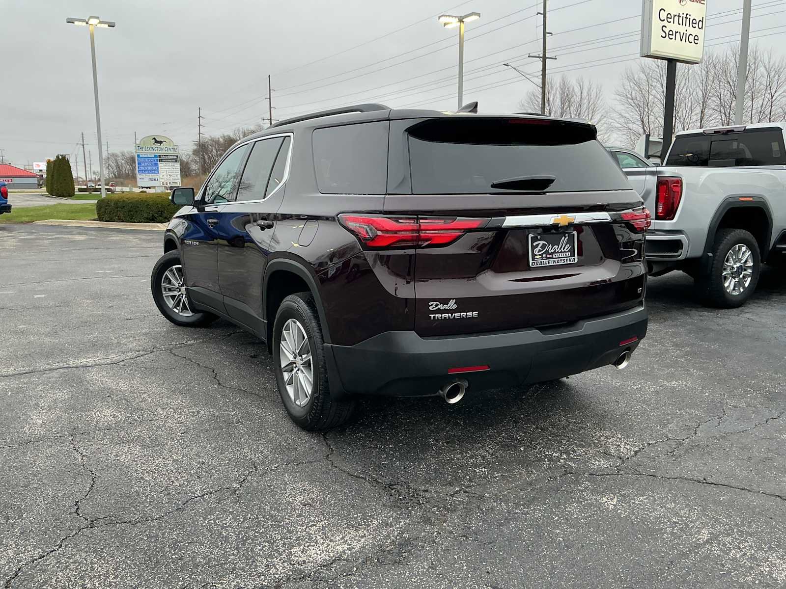 Used 2023 Chevrolet Traverse LT image 5