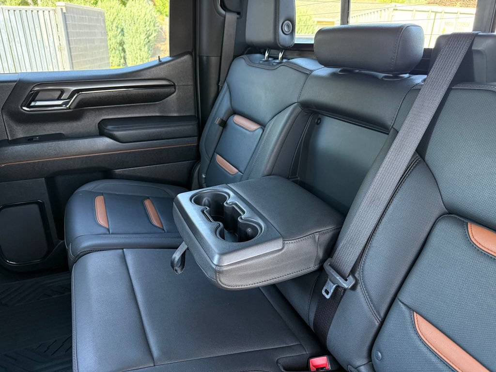 Used 2023 GMC Sierra 1500 AT4 w/ Technology Package AWD/4WD image 38