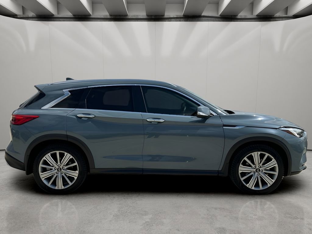Used 2022 INFINITI QX50 Sensory image 6