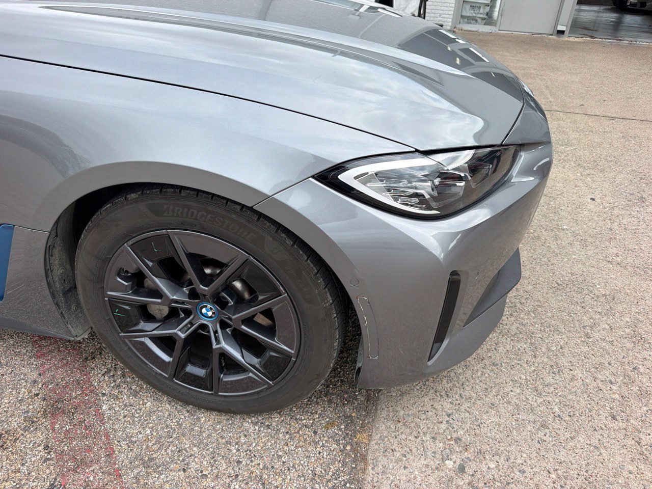 Used 2023 BMW i4 eDrive40 RWD image 10