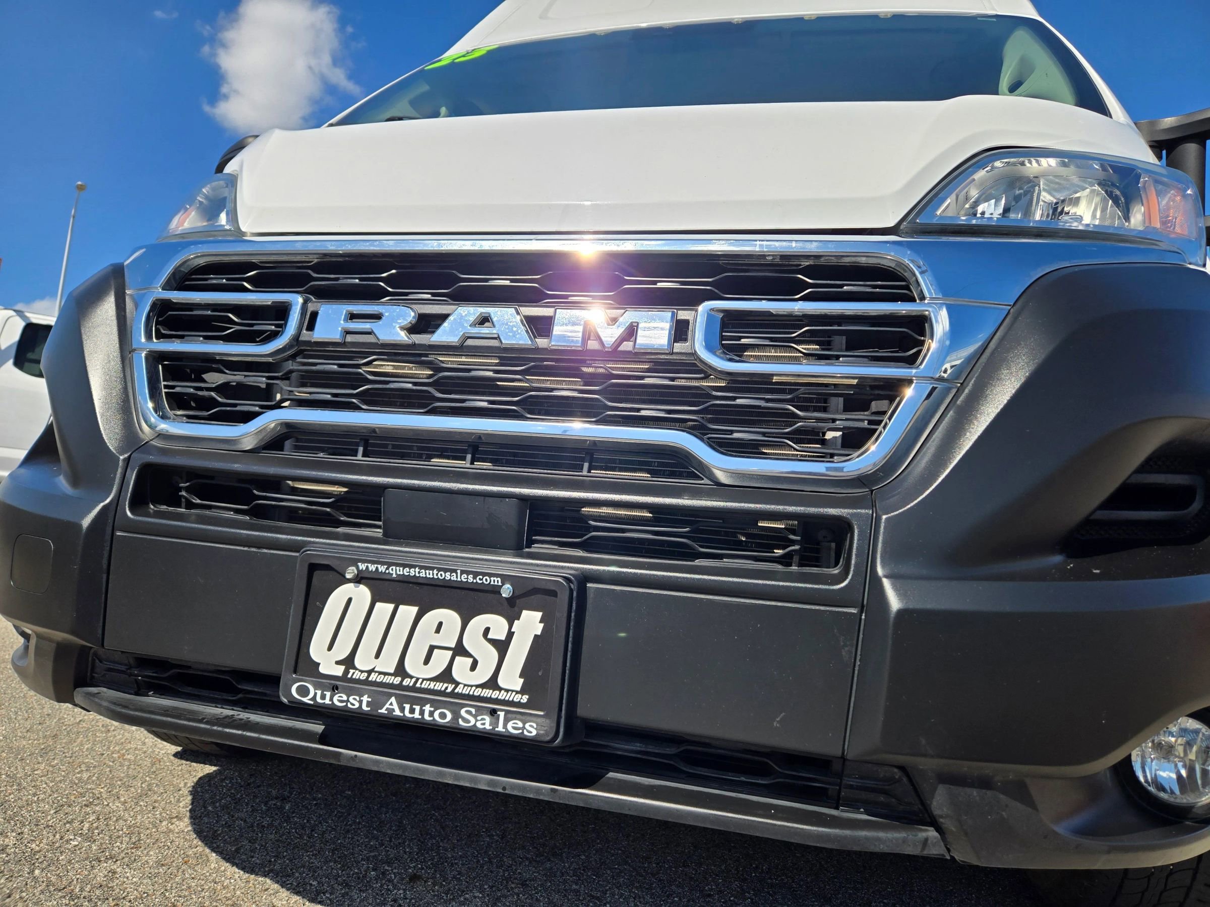 Used 2023 RAM ProMaster 3500 w/ Lane Management Group FWD image 12