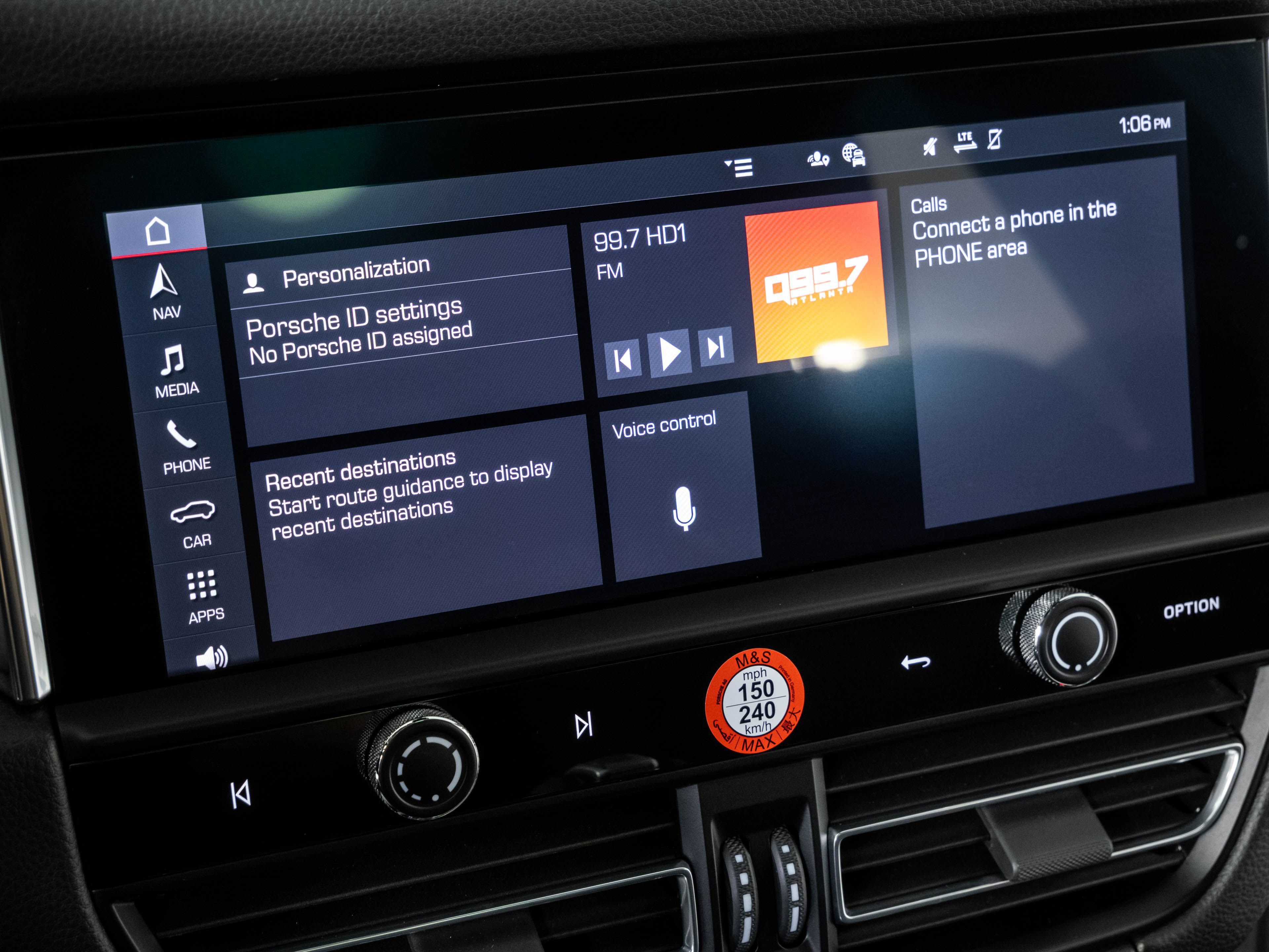 Certified 2026 Porsche Macan AWD/4WD image 14