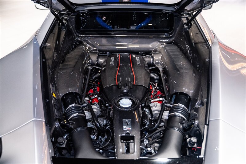 Used 2020 Ferrari 488 Pista Coupe RWD image 30