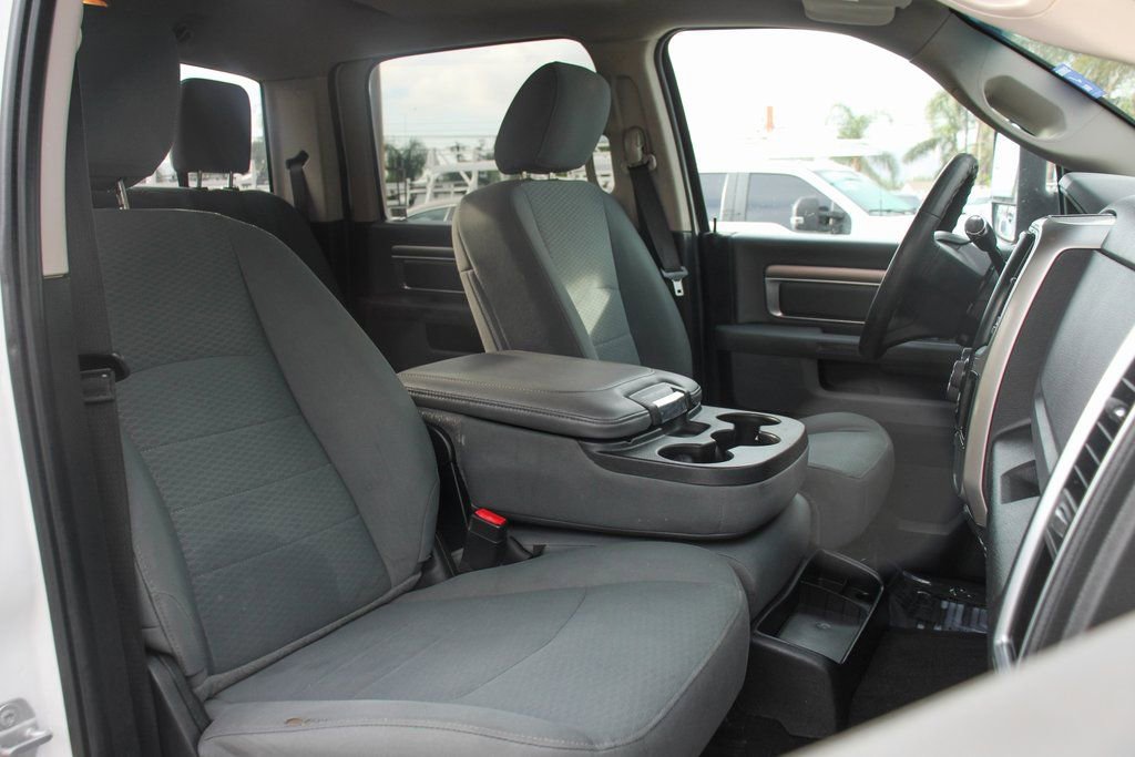 Used 2018 RAM 2500 SLT image 34