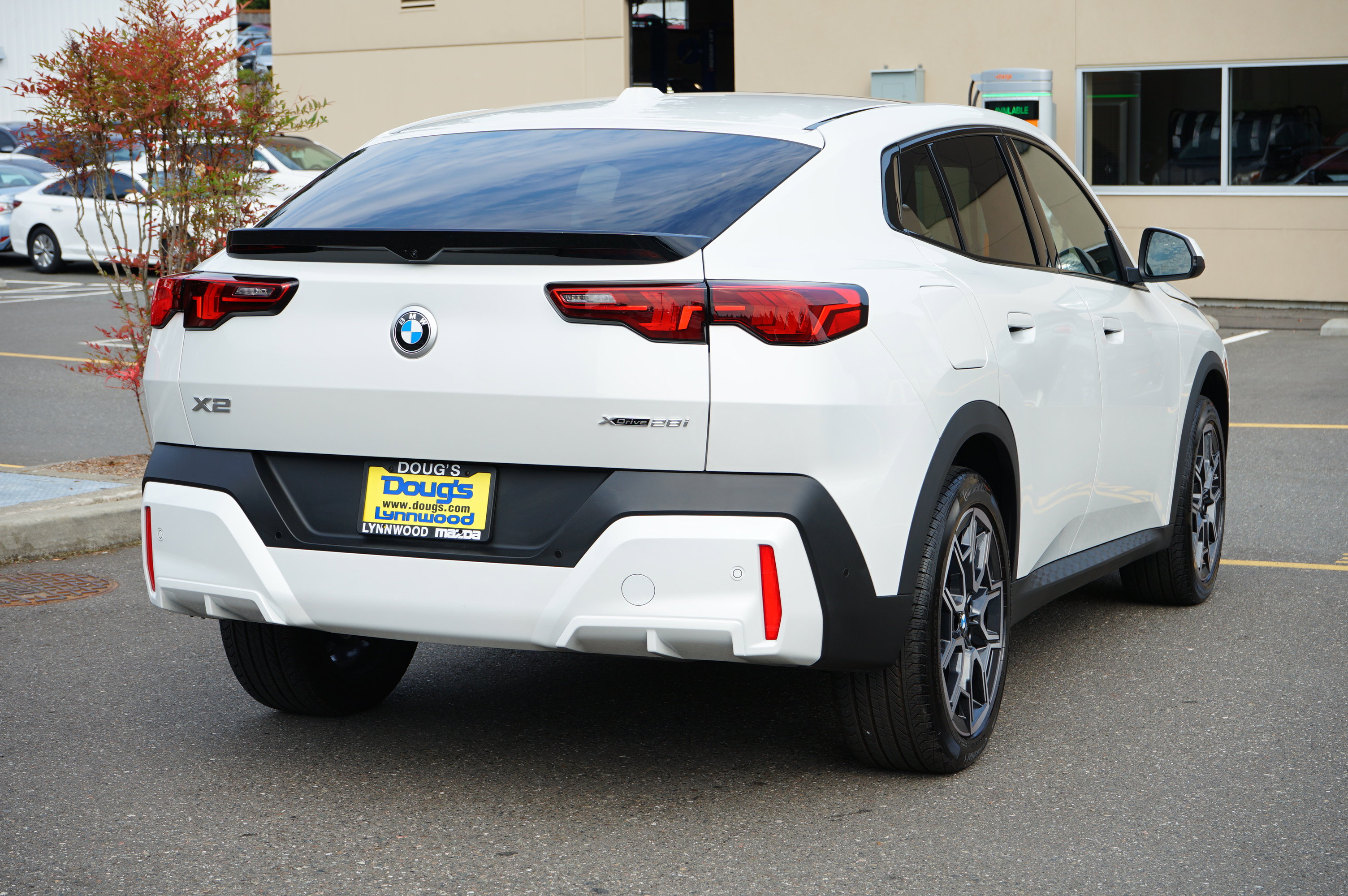Used 2025 BMW X2 xDrive28i w/ Convenience Package image 5