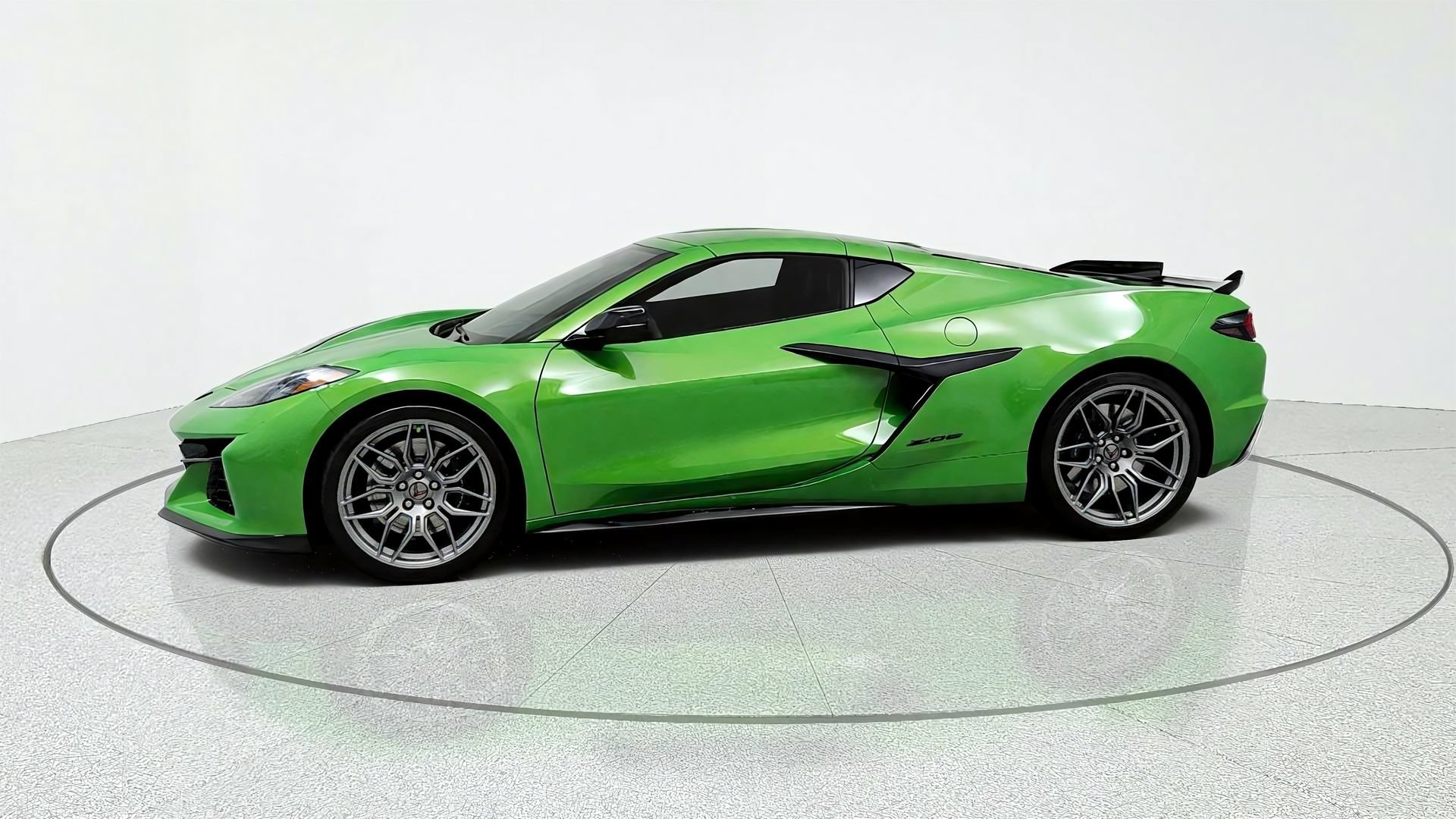 Used 2026 Chevrolet Corvette Z06 w/ Battery Protection Package RWD image 2
