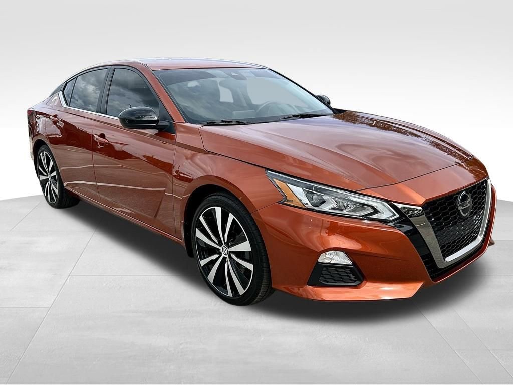 Certified 2021 Nissan Altima 2.5 SR FWD image 3