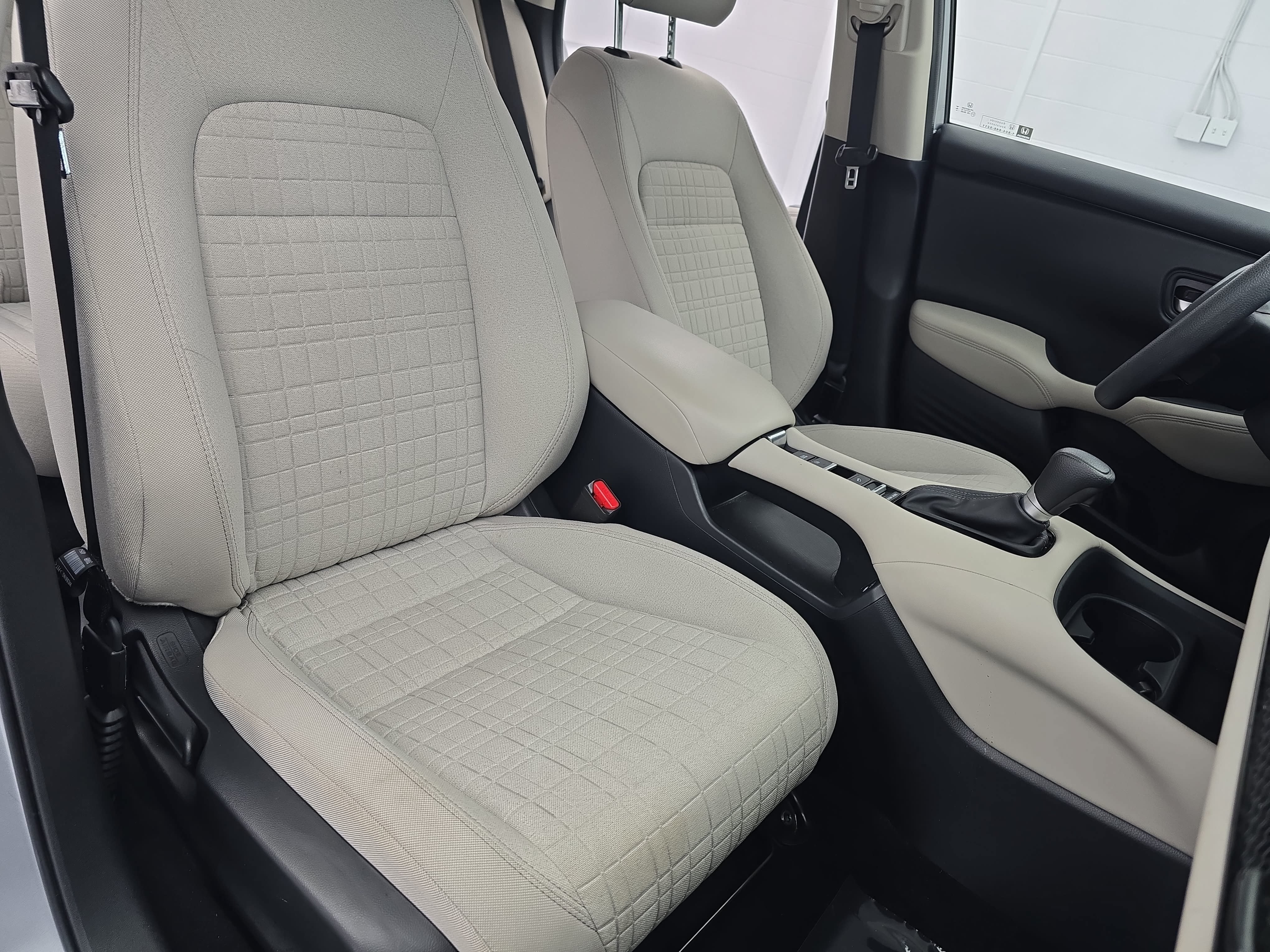 Used 2024 Honda HR-V LX image 10