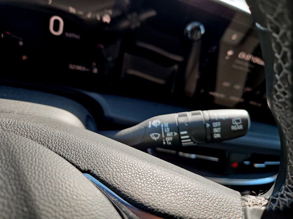 Used 2025 Buick Encore GX Preferred image 17