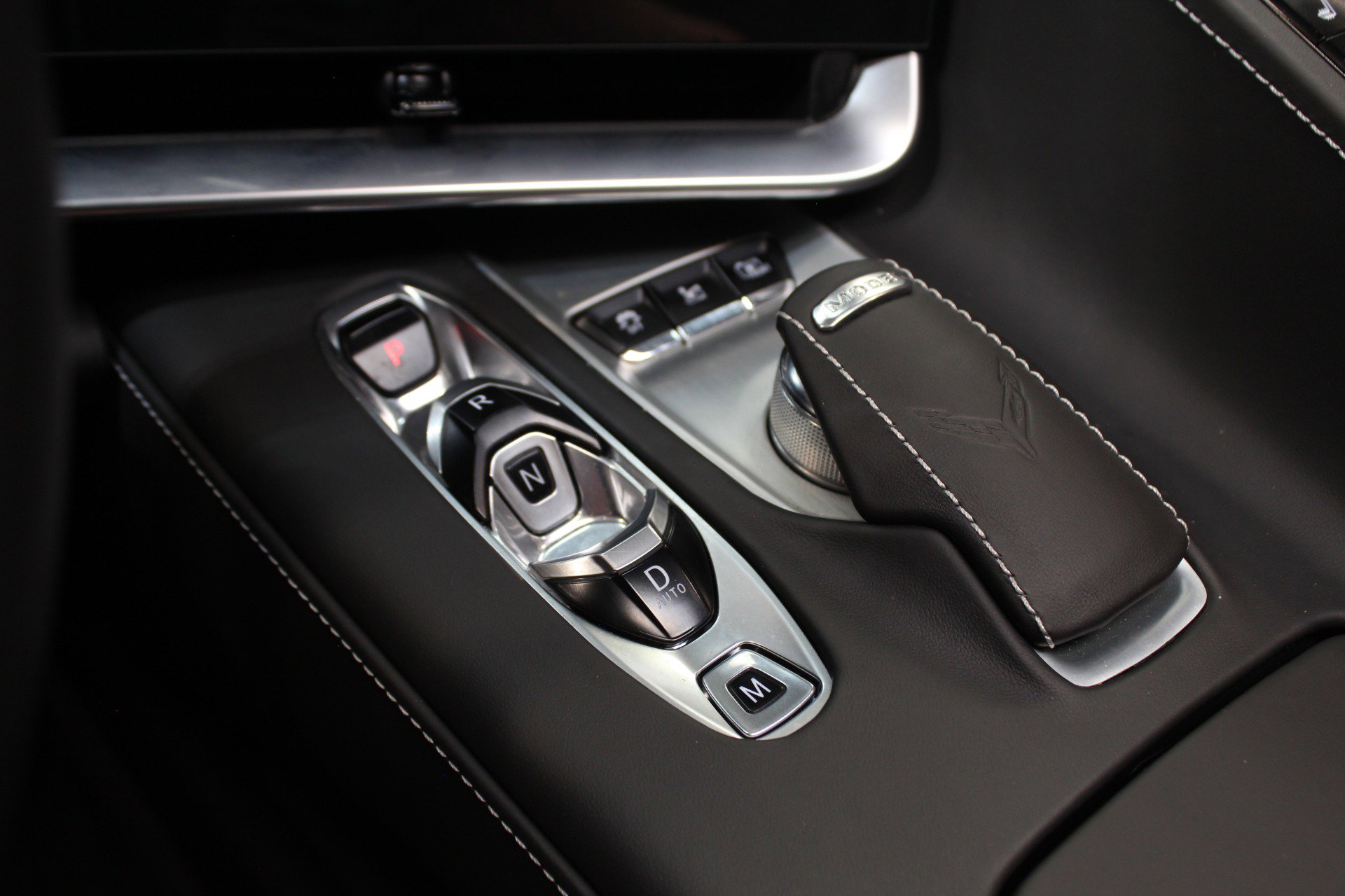 Used 2024 Chevrolet Corvette Stingray Premium Conv w/ Z51 Performance Package RWD image 76