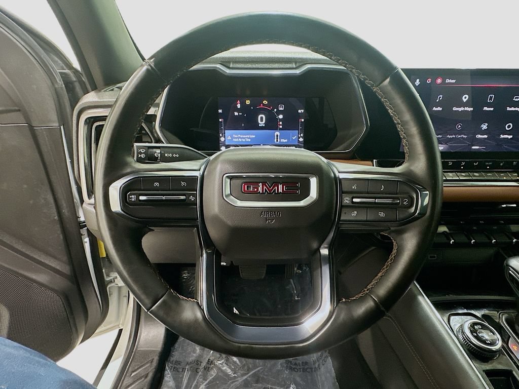 Used 2023 GMC Canyon AT4 w/ AT4 Premium Package AWD/4WD image 11