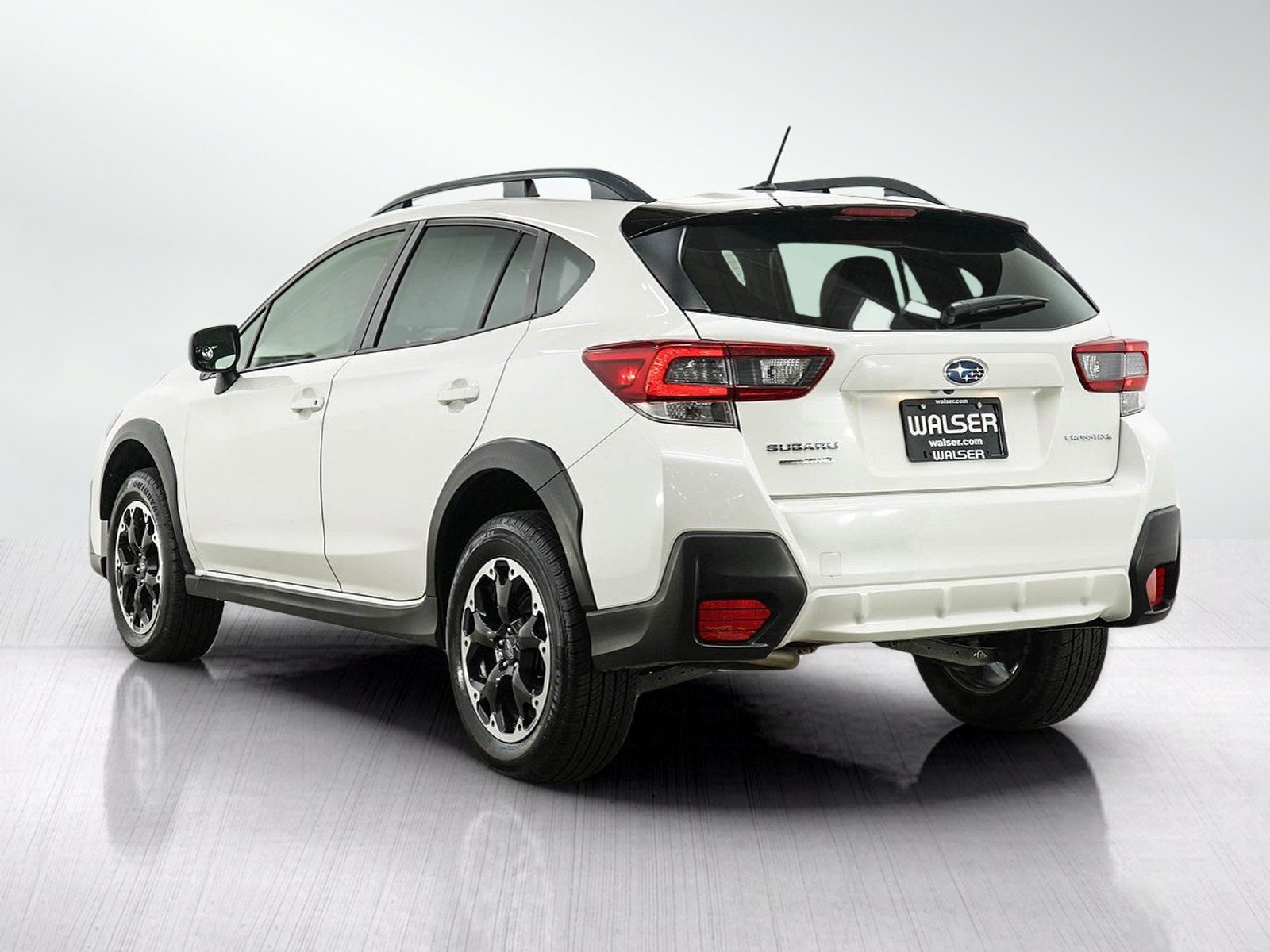 Used 2022 Subaru Crosstrek 2.0i AWD/4WD image 3