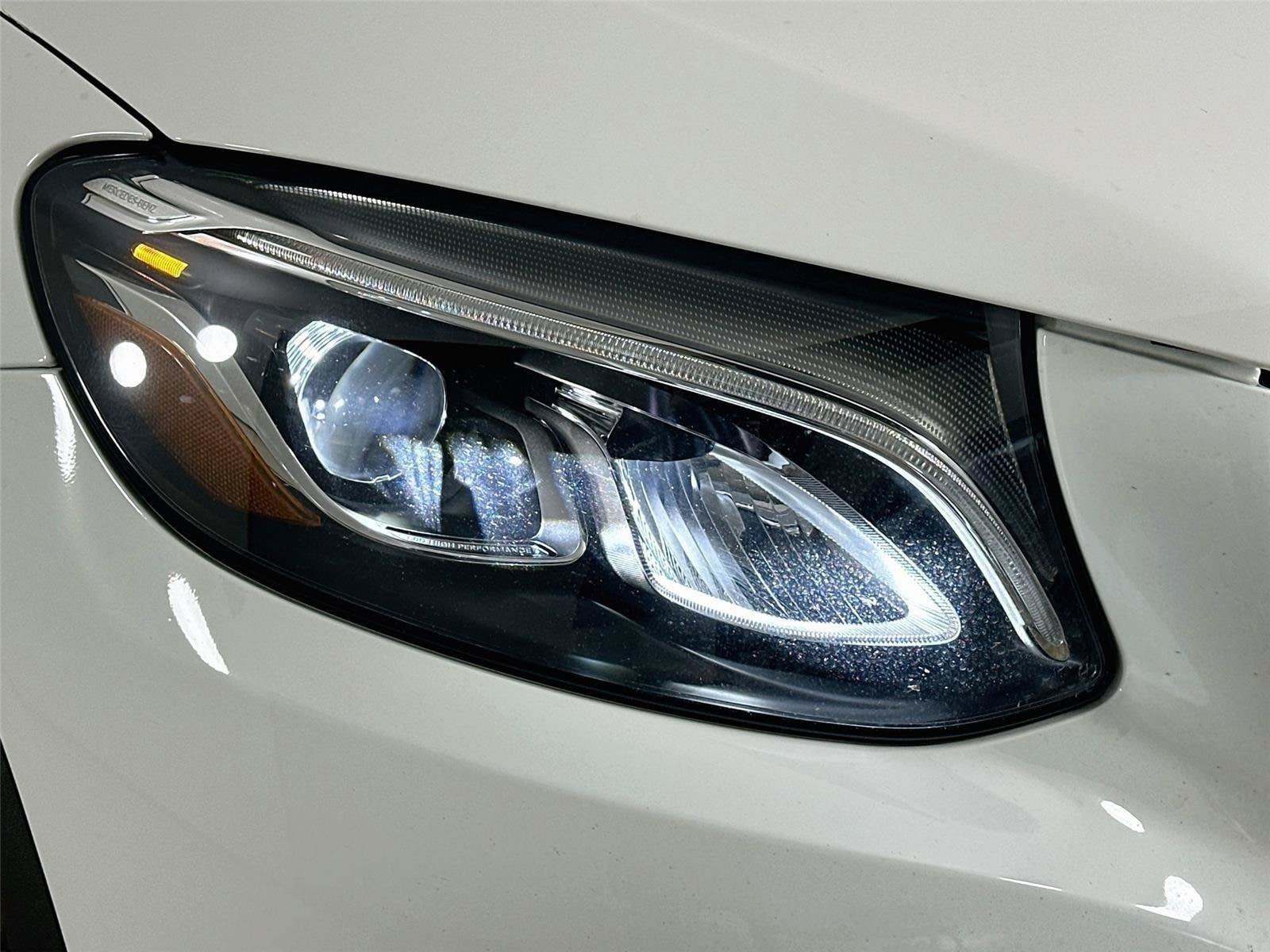 Certified 2019 Mercedes-Benz GLC 300 4MATIC image 9