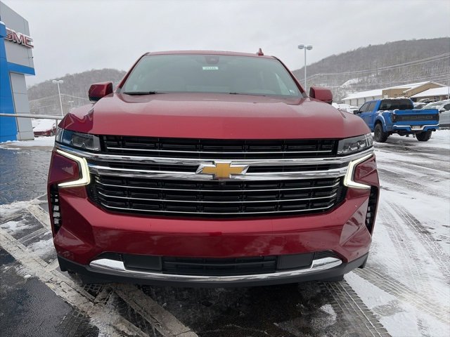 Used 2021 Chevrolet Suburban LT w/ LT Signature Package image 2
