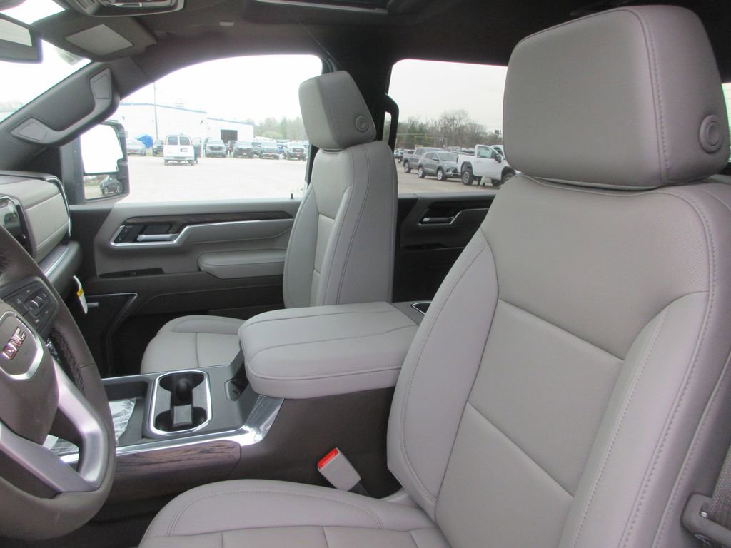 New 2026 GMC Sierra 2500 SLT image 13