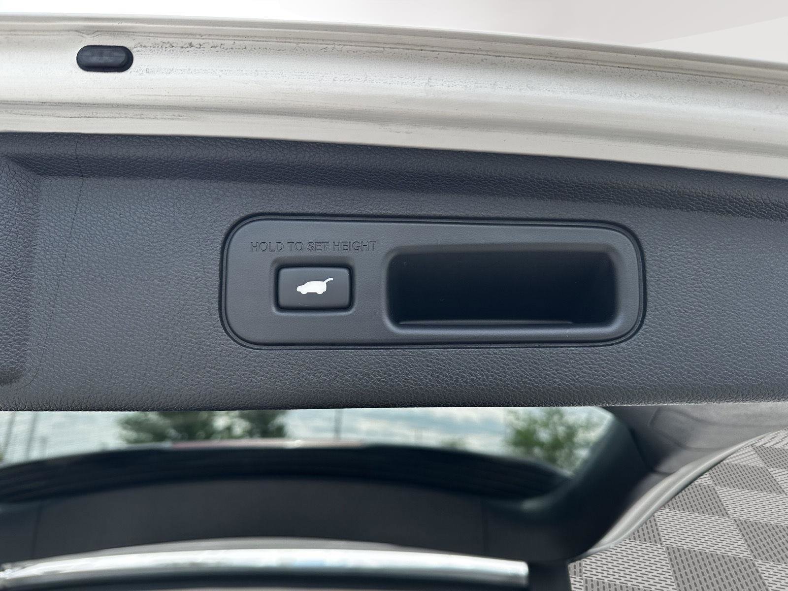 Certified 2025 Honda Odyssey Touring image 27