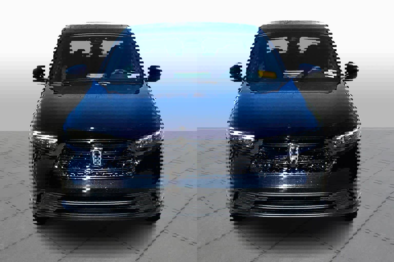 Used 2025 Honda Accord Sport image 4