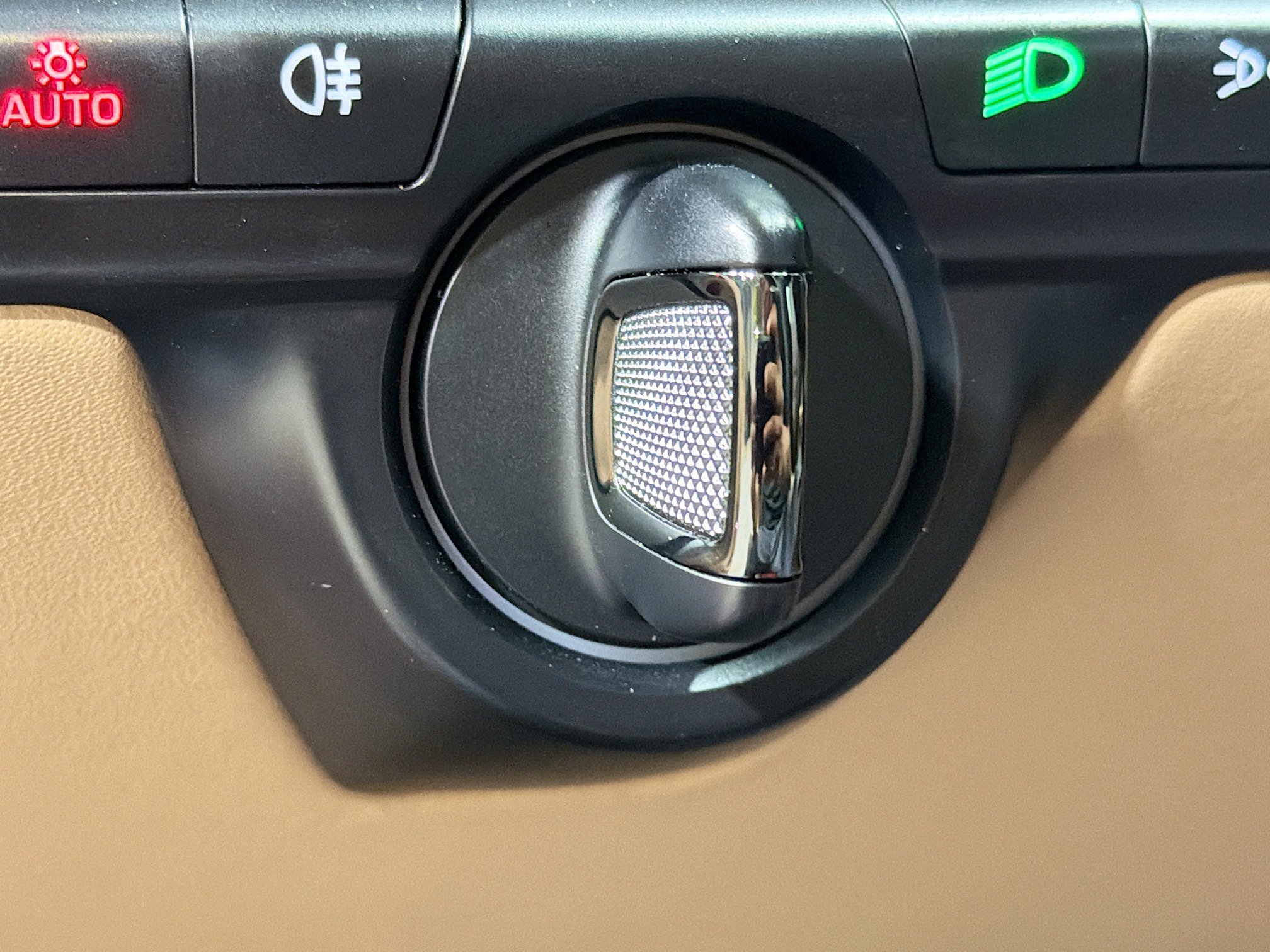 Certified 2024 Porsche 911 Targa 4S image 32