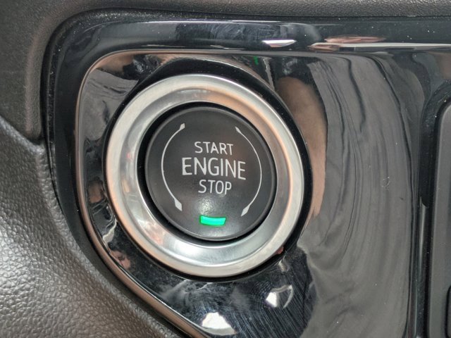 Used 2025 GMC Sierra 1500 SLT image 25