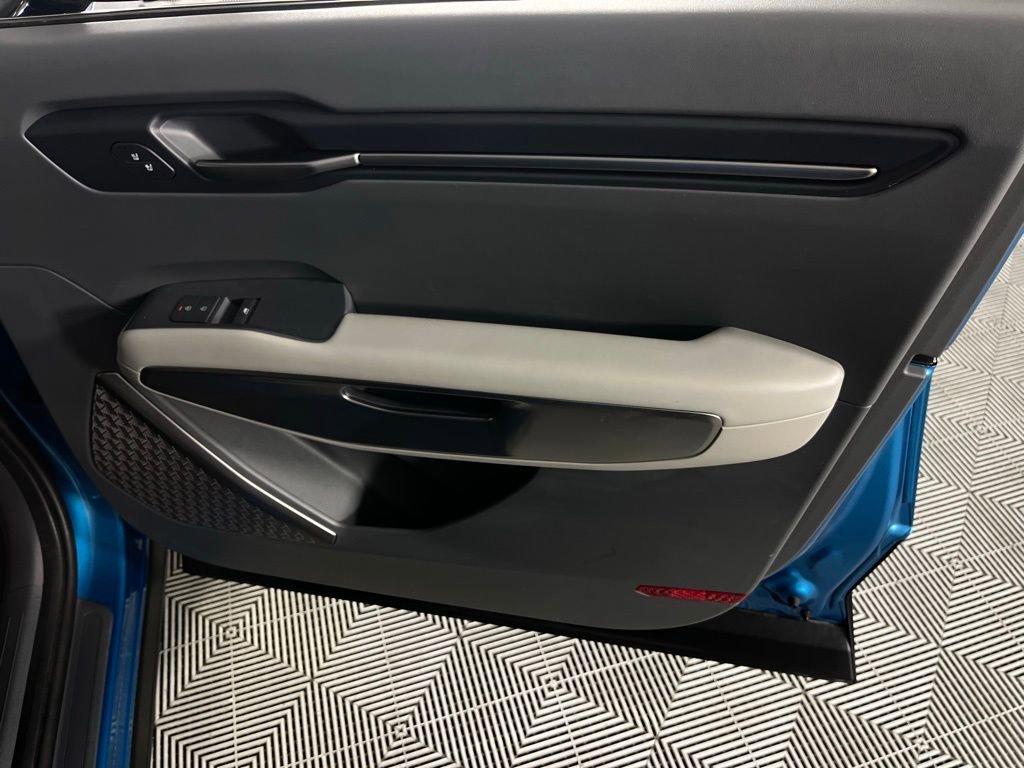 Used 2025 Kia EV9 Wind image 30