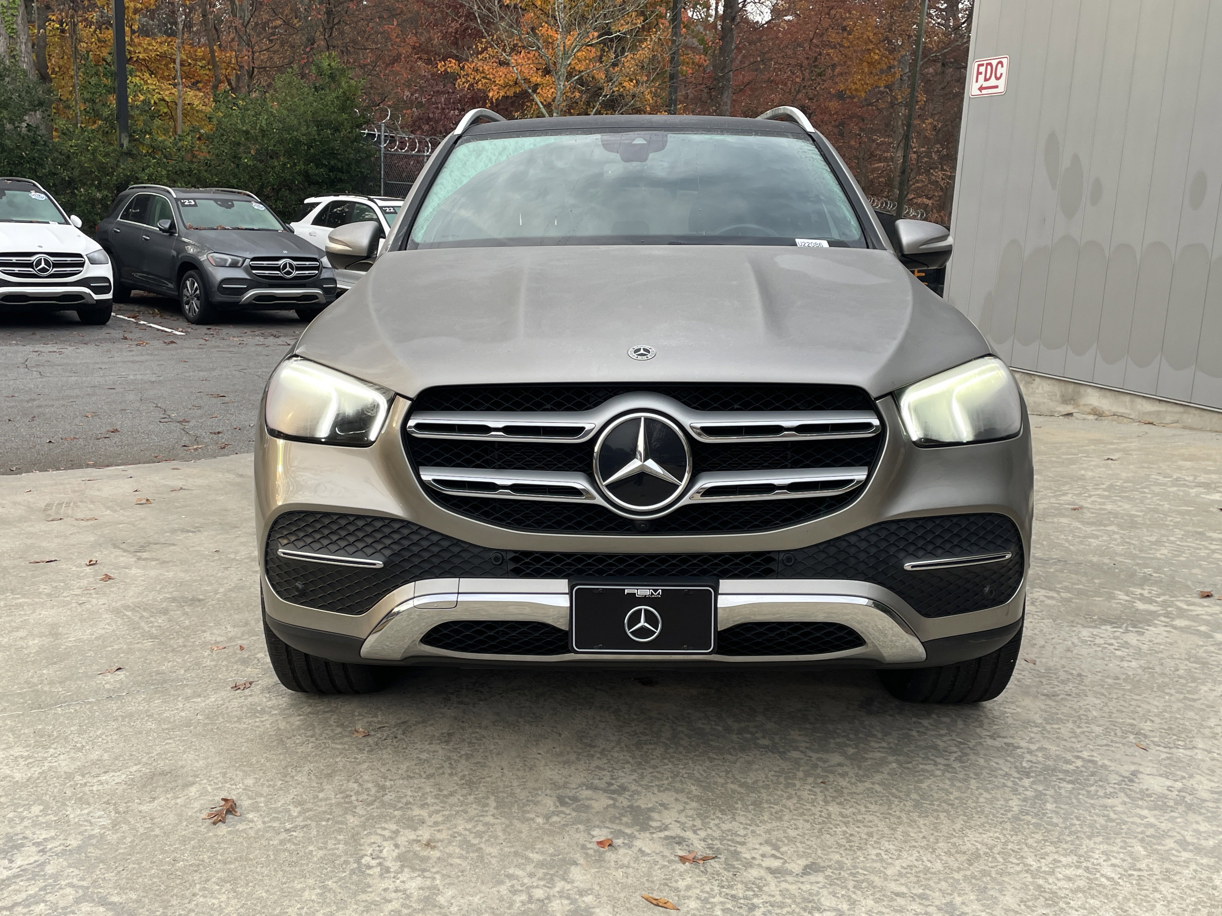 Used 2023 Mercedes-Benz GLE 350 4MATIC image 3