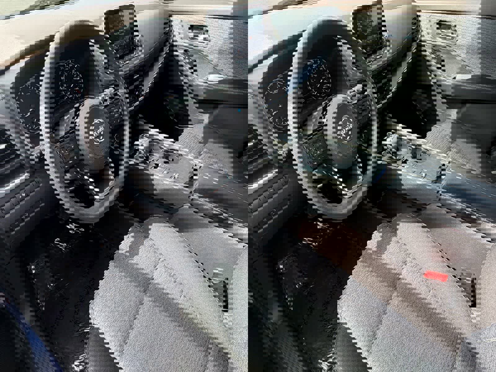 Certified 2023 Nissan Rogue SV image 2