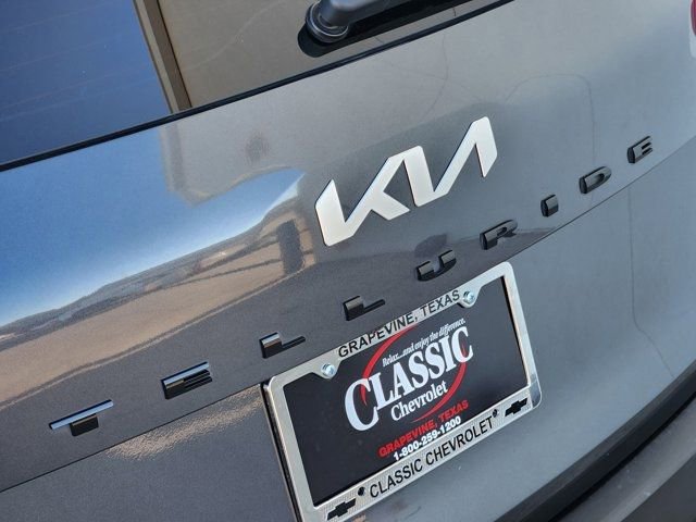 Used 2022 Kia Telluride SX w/ SX Prestige Package image 9