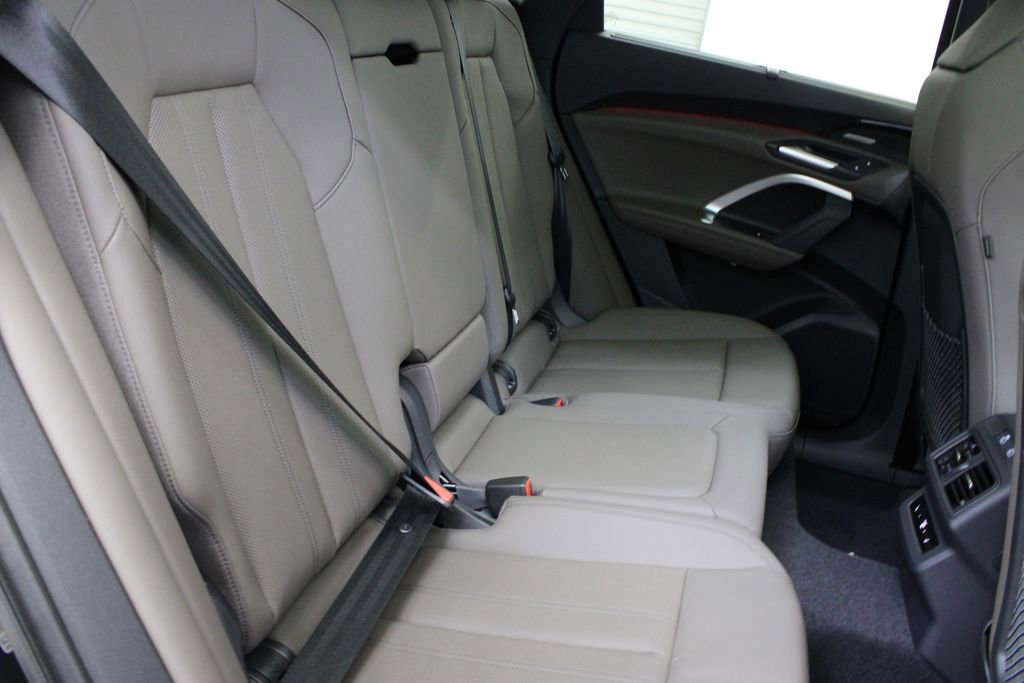 New 2025 Audi Q5 Prestige image 20
