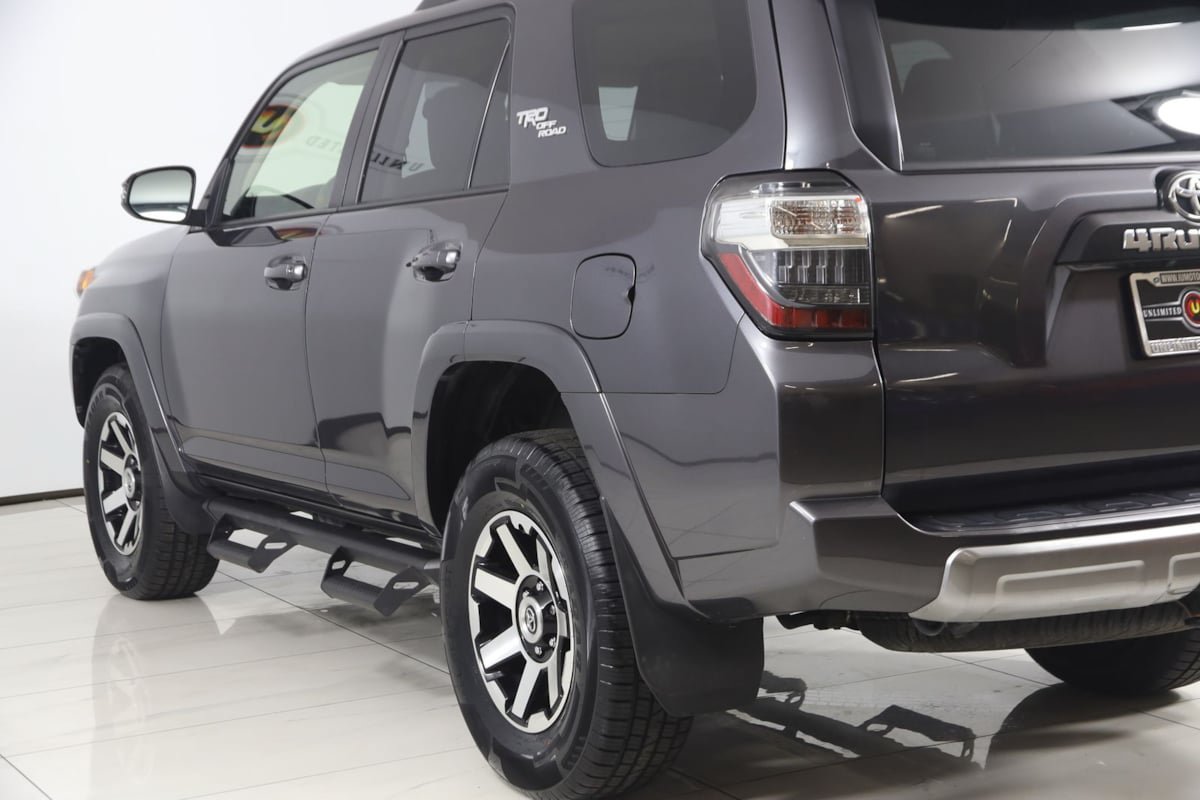 Used 2021 Toyota 4Runner TRD Off-Road Premium AWD/4WD image 21