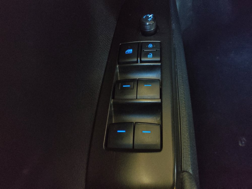 Used 2022 Toyota Camry SE image 27