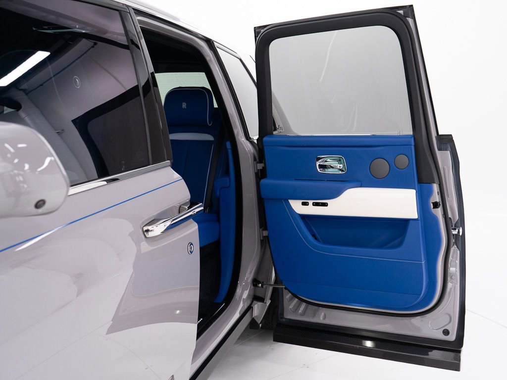Used 2023 Rolls-Royce Cullinan image 22
