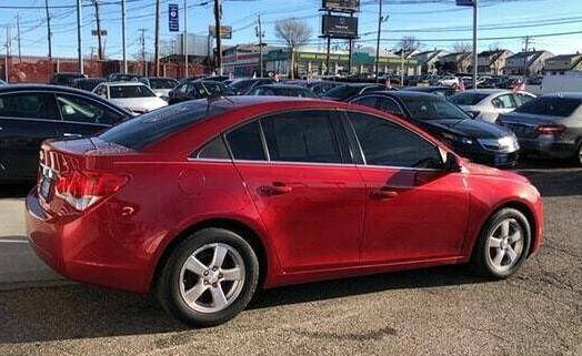 Used 2014 Chevrolet Cruze LT FWD image 4