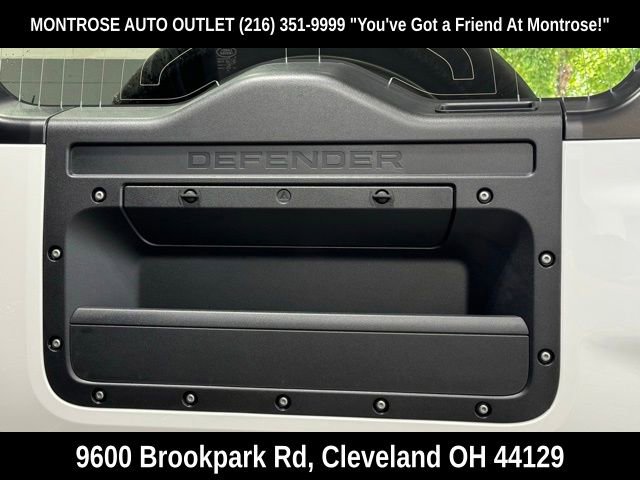 New 2025 Land Rover Defender 110 X-Dynamic SE image 29