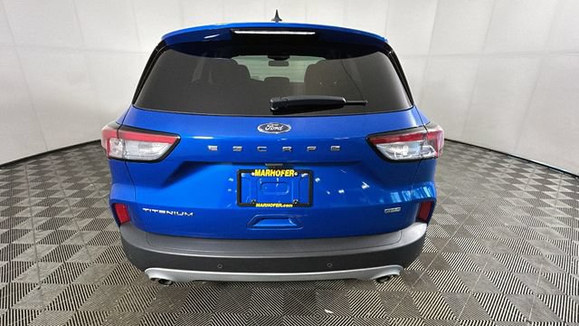 Used 2021 Ford Escape Titanium w/ Titanium Premium Package FWD image 3