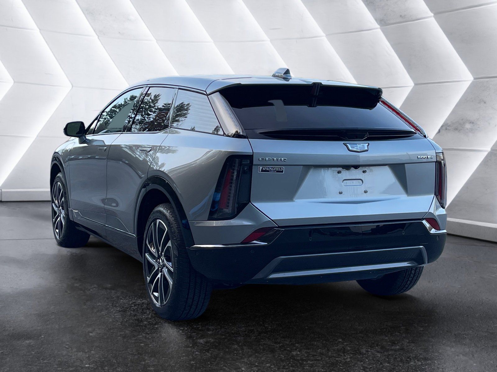 Certified 2025 Cadillac Optiq Sport 2 w/ LPO, Floor Liner Package image 4