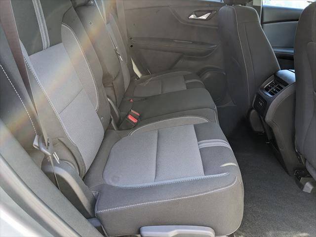Used 2025 Chevrolet Blazer LT w/ Convenience Package FWD image 19
