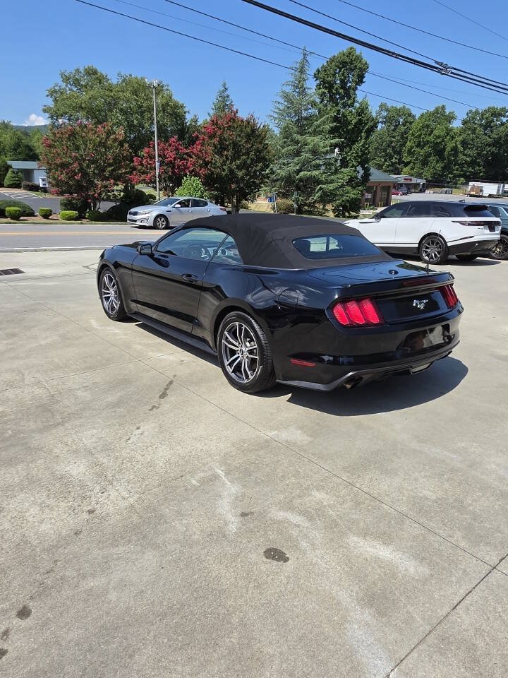 Used 2017 Ford Mustang Premium RWD image 10