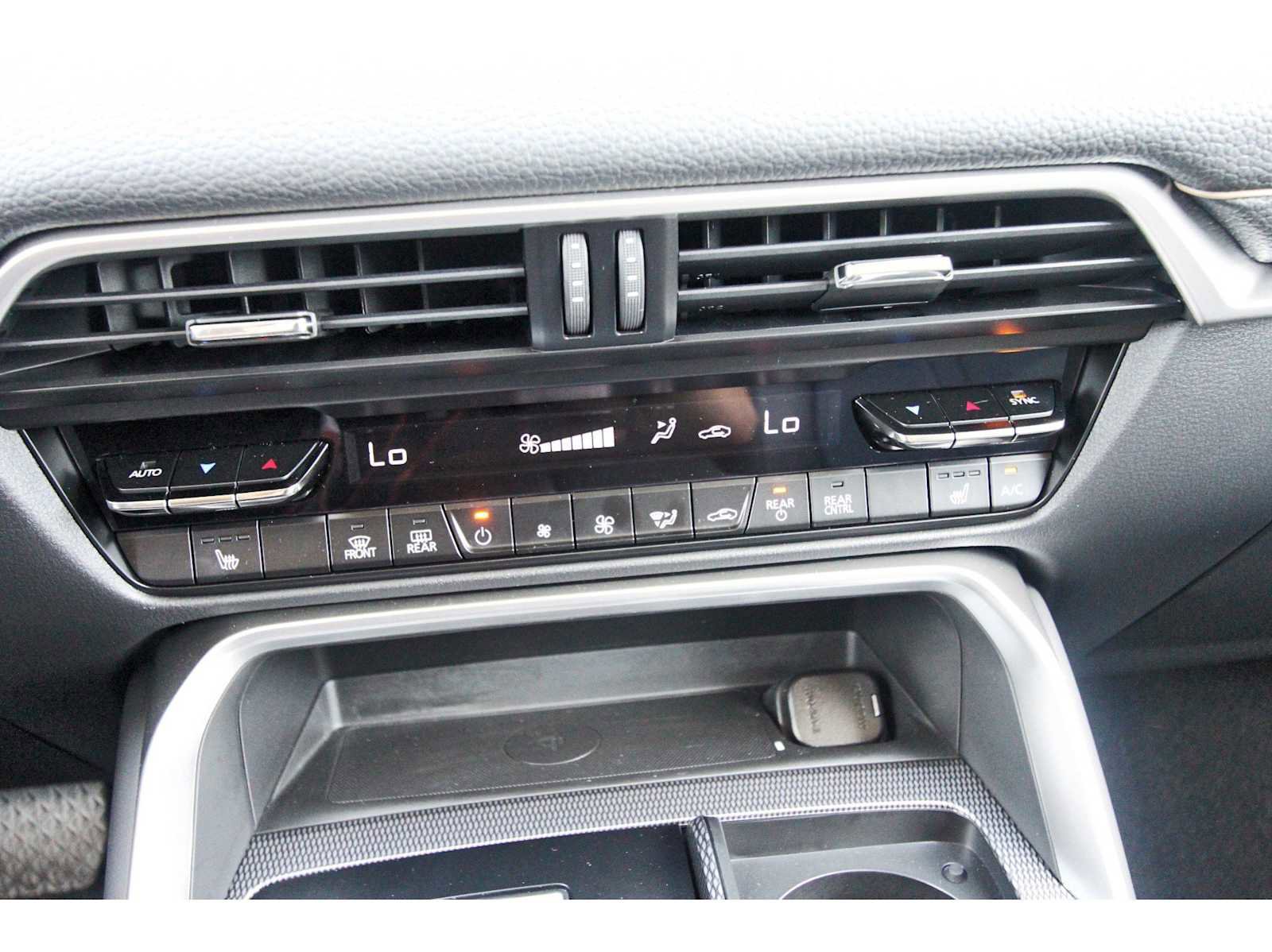 Certified 2025 MAZDA CX-90 Plug-In Hybrid w/Premium Sport image 25