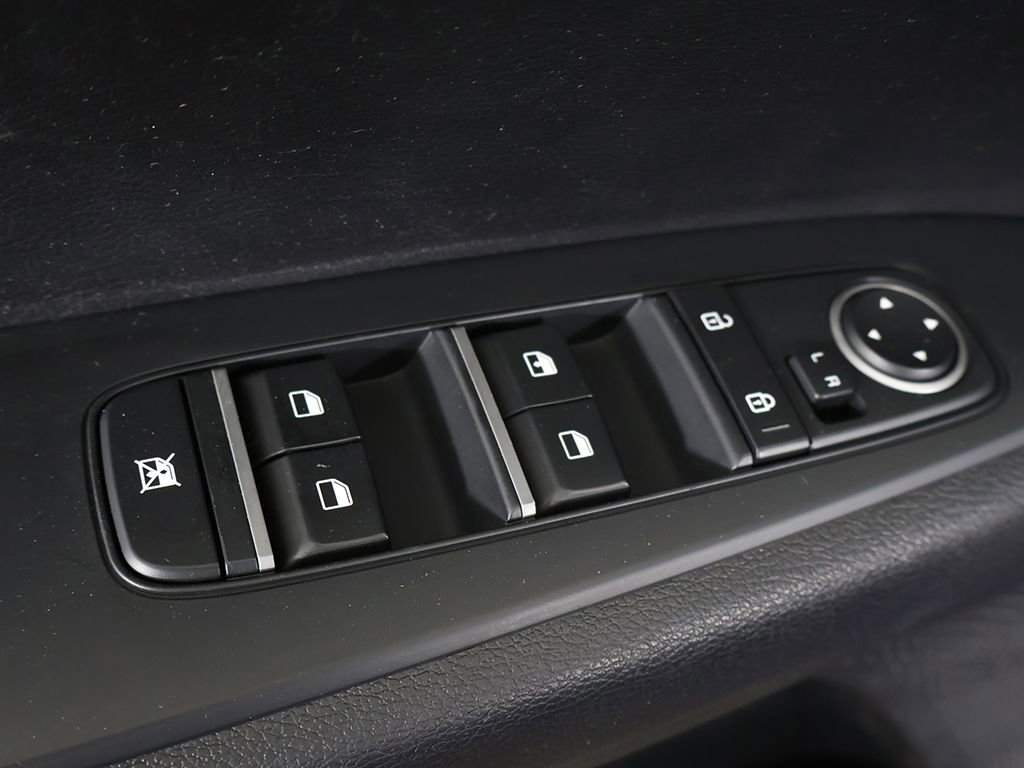 Used 2020 Kia Forte LXS FWD image 27
