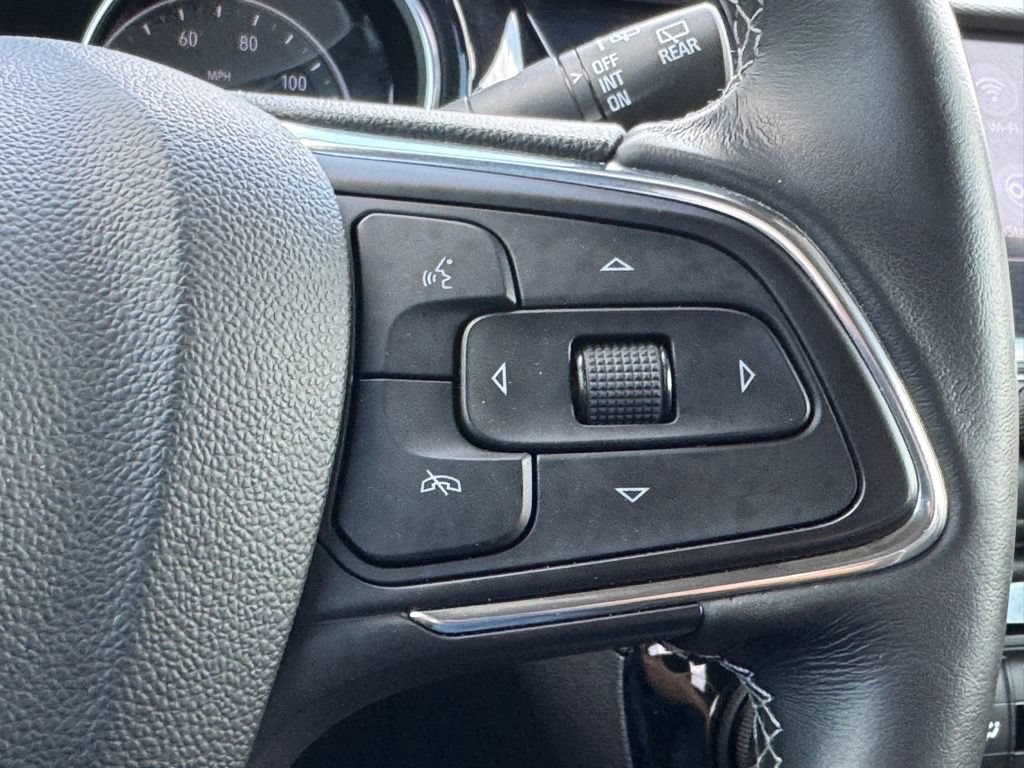 Used 2023 Buick Encore GX Select FWD image 19