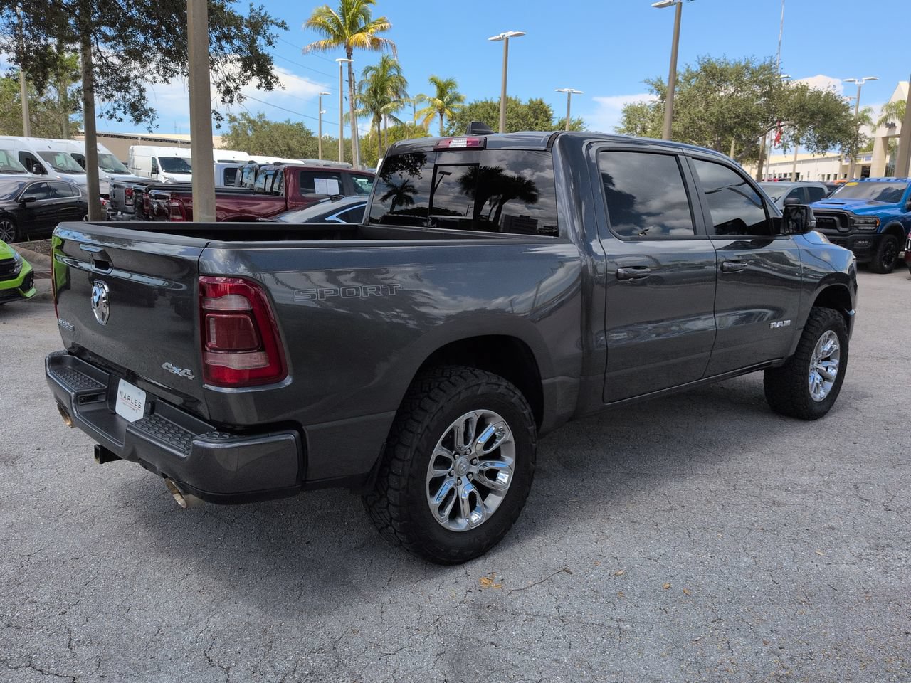 Used 2023 RAM 1500 Laramie AWD/4WD image 5
