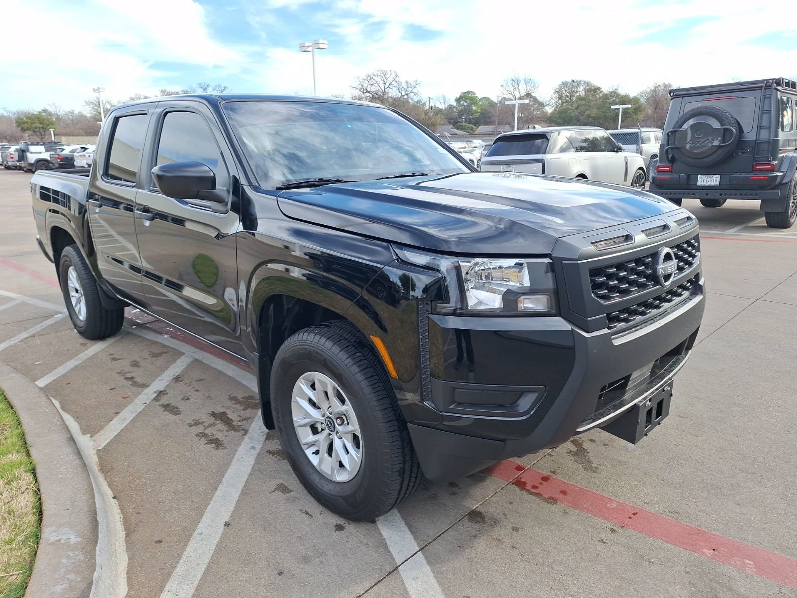 Used 2025 Nissan Frontier S image 8