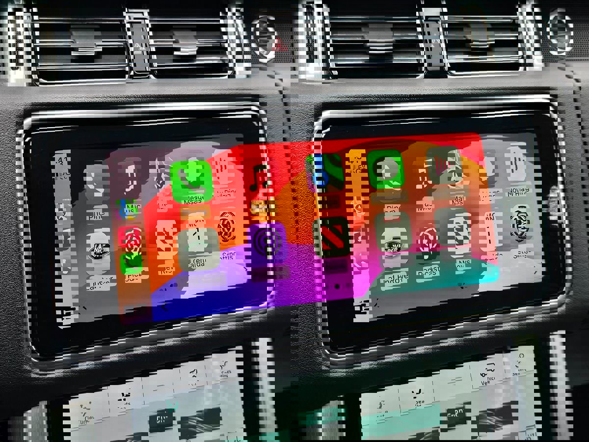 Used 2020 Land Rover Range Rover image 46