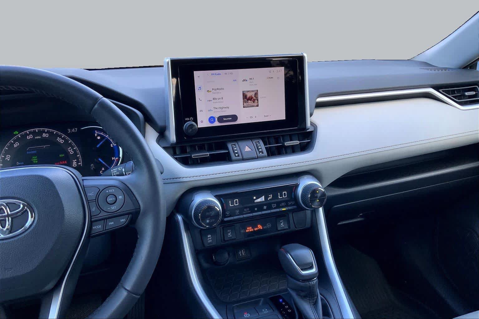 Used 2024 Toyota RAV4 XLE Premium w/ Weather Package AWD/4WD image 7